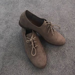 Dolce Vita Oxford Shoes